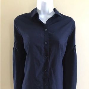 Banana Republic Women Size Small Shirt NWT
Pattern on Sleeve